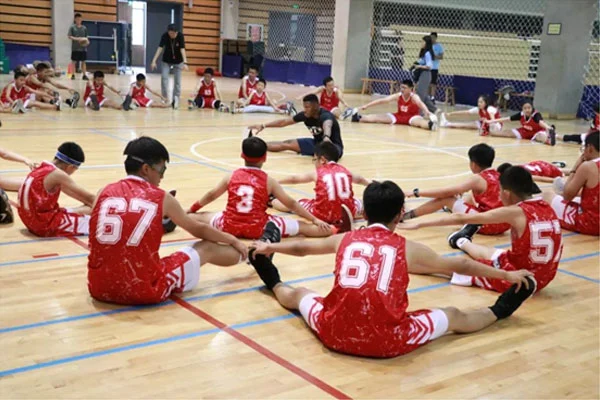 篮球小学生基本功训练教学反思怎么写_0